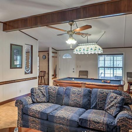 Ooltewah Cabin With Grill, Pool Table And Porch! Eksteriør bilde