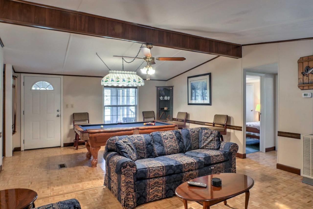 Ooltewah Cabin With Grill, Pool Table And Porch! Eksteriør bilde