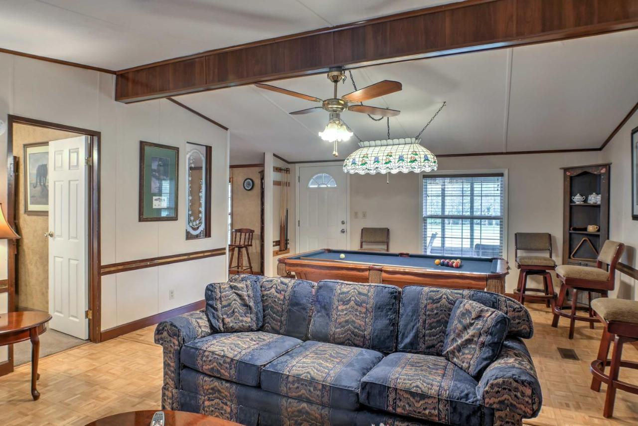 Ooltewah Cabin With Grill, Pool Table And Porch! Eksteriør bilde