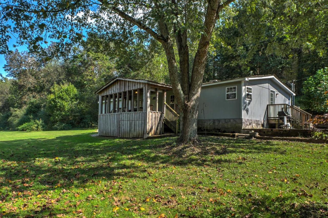 Ooltewah Cabin With Grill, Pool Table And Porch! Eksteriør bilde