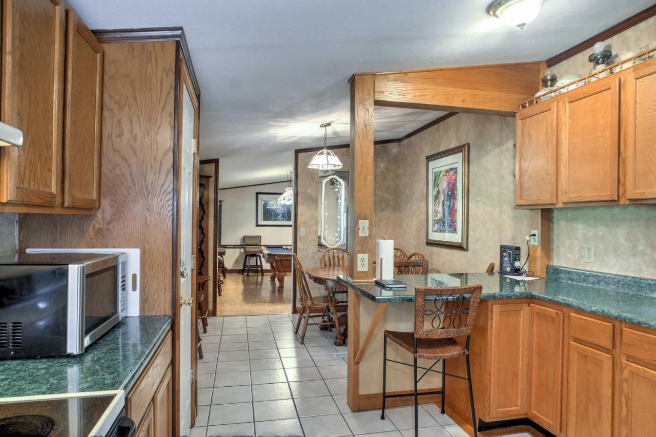 Ooltewah Cabin With Grill, Pool Table And Porch! Eksteriør bilde