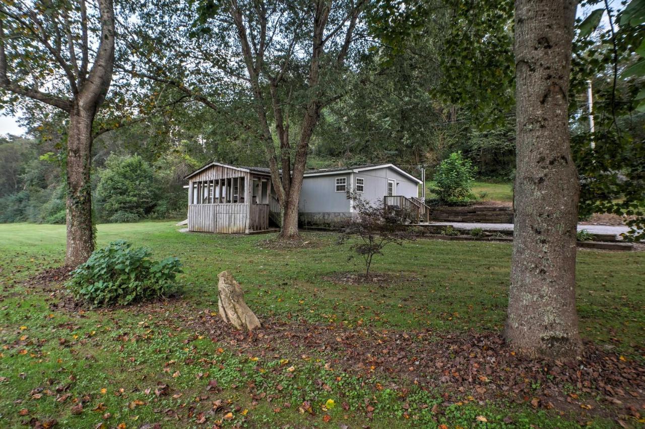 Ooltewah Cabin With Grill, Pool Table And Porch! Eksteriør bilde